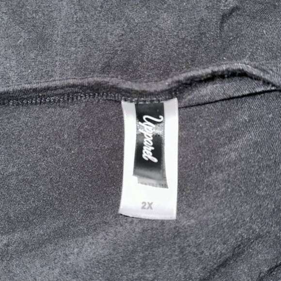 Sun & Moon Graphic Black T-Shirt Short Sleeve Womens 2X Rayon/Spandex Celestial - Picture 3 of 9